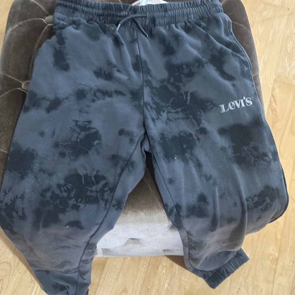 Boys 10-12 Levi’s tapered jogging pants - never worn